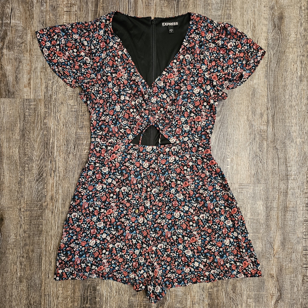 Express Floral Romper Size SMALL